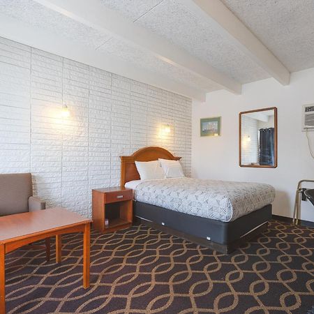 Sonrise Inn Lincoln Hwy By Oyo Breezewood Exterior foto