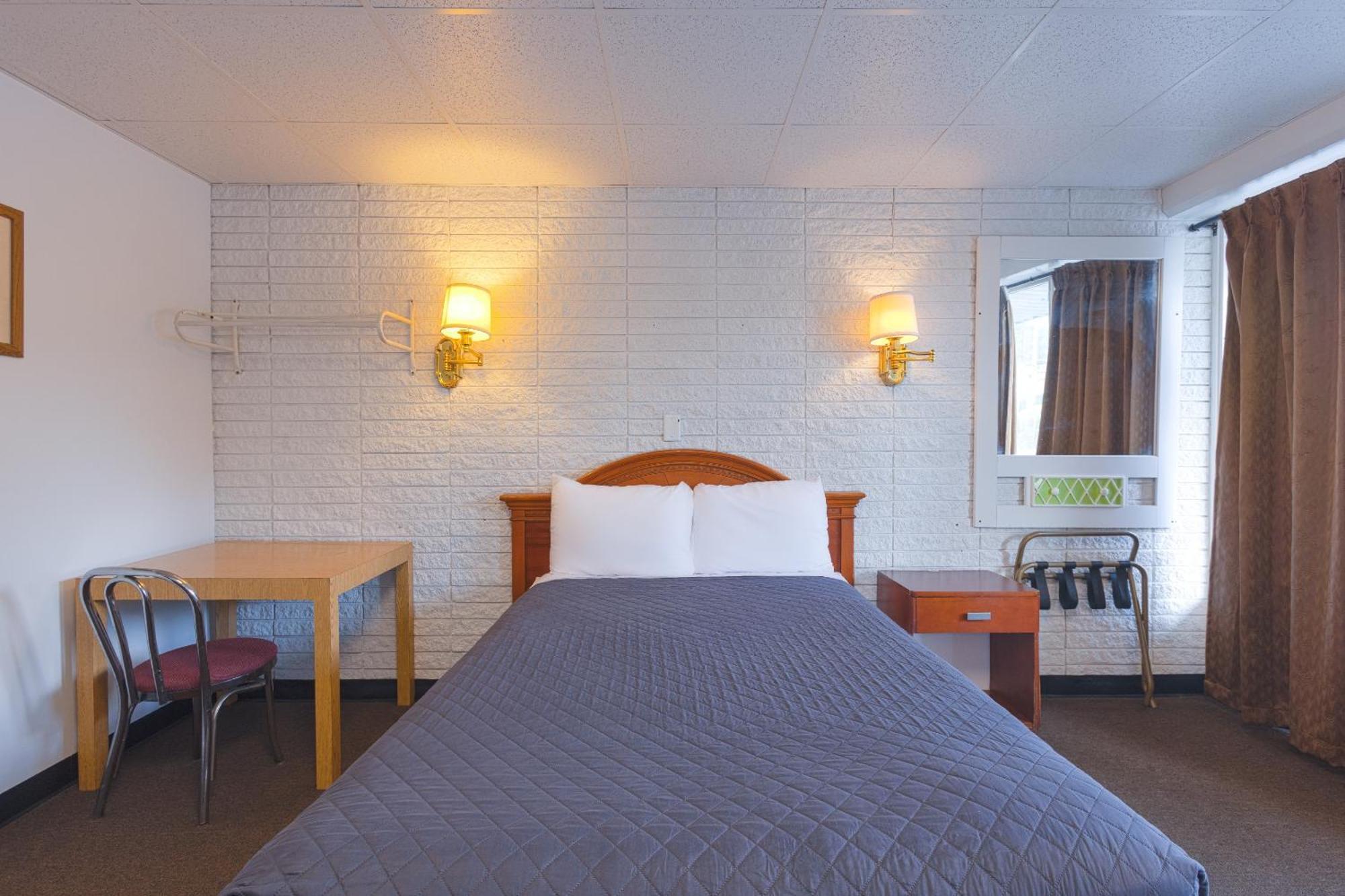 Sonrise Inn Lincoln Hwy By Oyo Breezewood Exterior foto