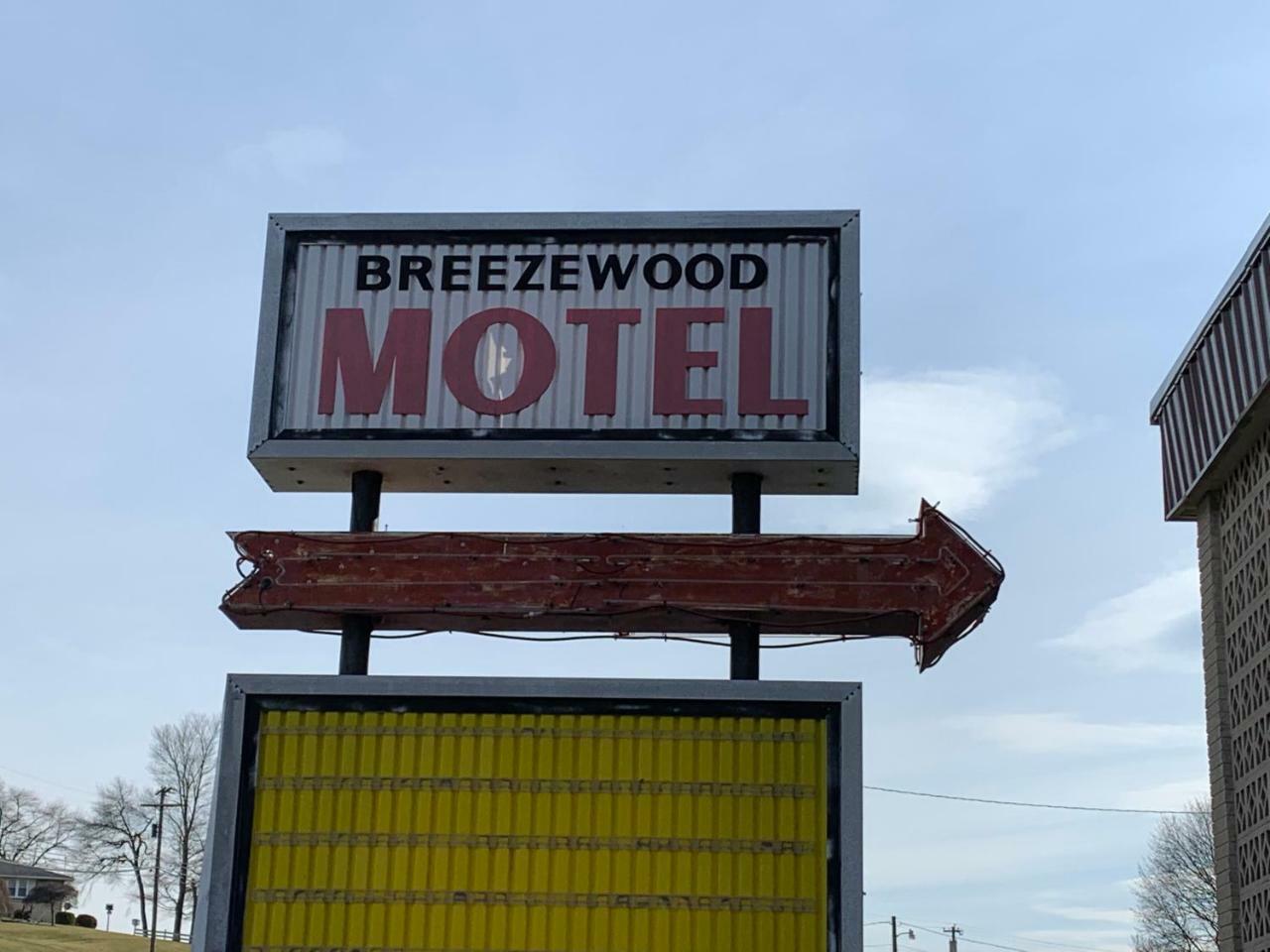 Sonrise Inn Lincoln Hwy By Oyo Breezewood Exterior foto